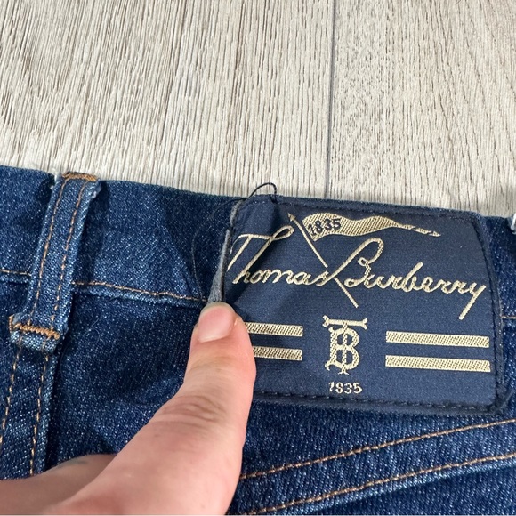Vintage Thomas Burberry Jeans 

Size - W: 26 x L: 30-32 - Picture 3 of 11